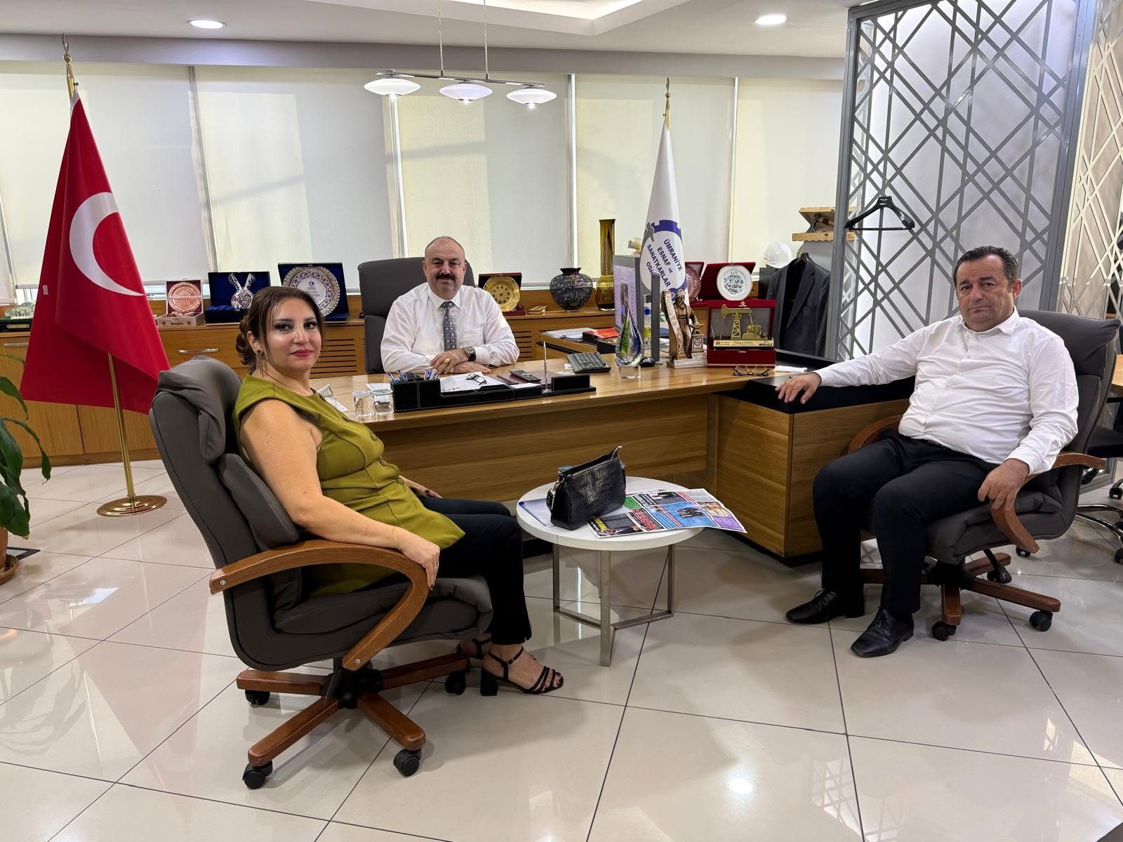 TÜM EMLAK DANIŞMANLARI BİRLİĞİ GENEL BAŞKANI HAKAN AKÇAM’DAN UEB GENEL MERKEZİ’NE ZİYARET