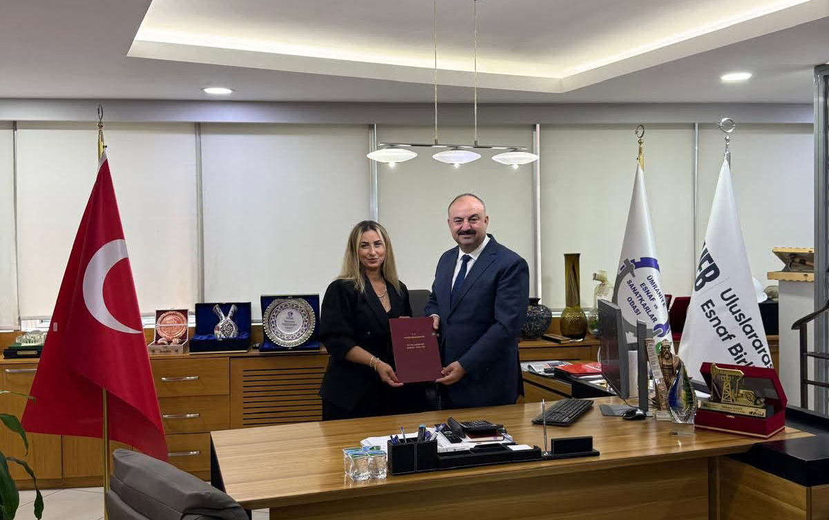 UEB SAKARYA İL ŞUBE BAŞKANI YILDIZ ŞAHİN'E YETKİ BELGESİ VE MAZBATA TESLİM EDİLDİ