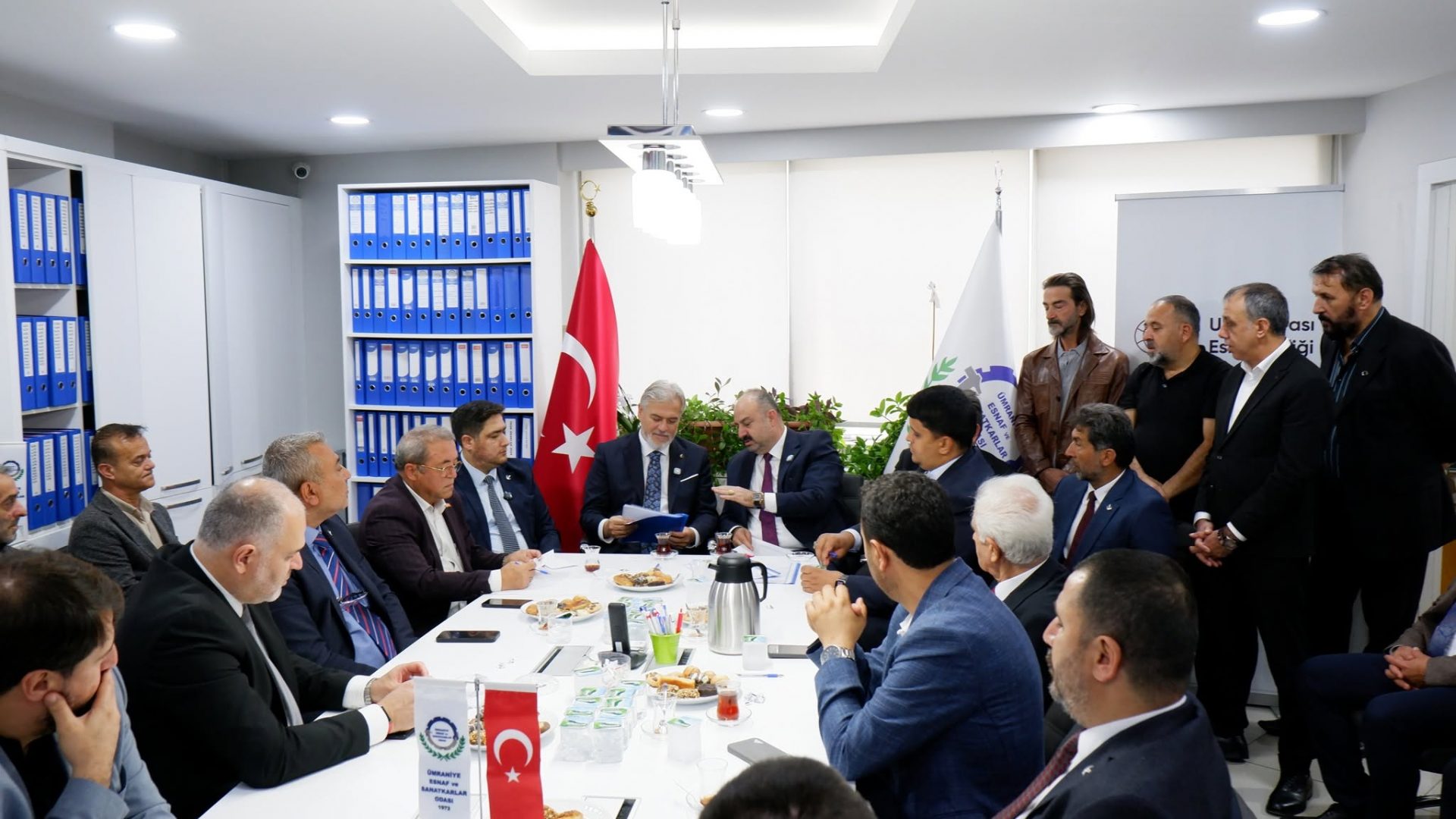 YENİDEN REFAH PARTİSİ GENEL SEKRETERİ MEHMET ALTINÖZ VE İSTANBUL TEŞKİLATINDAN UEB GENEL MERKEZİ'NE ZİYARET