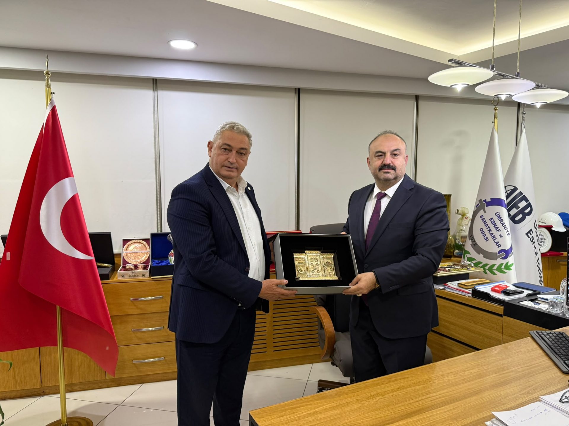 UEB'DEN BULGARİSTAN ÜZERİNDEN BALKANLAR VE AVRUPA'YA GÜÇLÜ TİCARET HAMLESİ